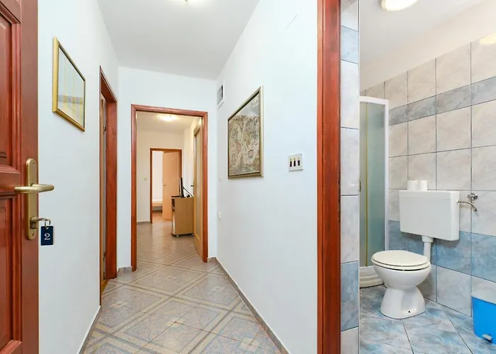 Apartments With Parking Space Cunski, Losinj - 7867 Apartment *