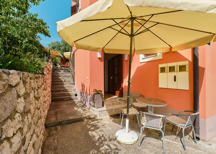With Parking Space Cunski, Losinj - 7867 Čunski