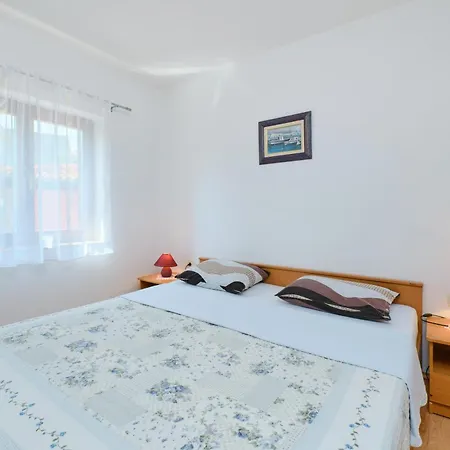 Appartamento With Parking Space Cunski, Losinj - 7867