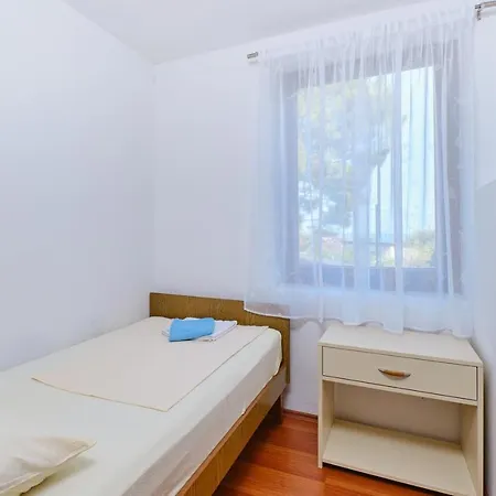 Διαμέρισμα With Parking Space Cunski, Losinj - 7867 Čunski