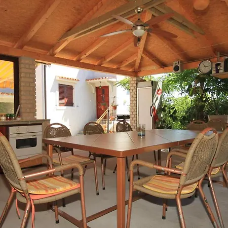 Διαμέρισμα With Parking Space Cunski, Losinj - 7867 Čunski