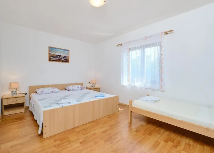 Apartments With Parking Space Cunski, Losinj - 7867 Cunski